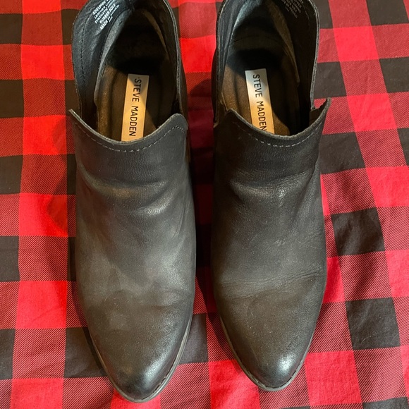 Steve Madden Ankle Boot - Picture 3 of 5